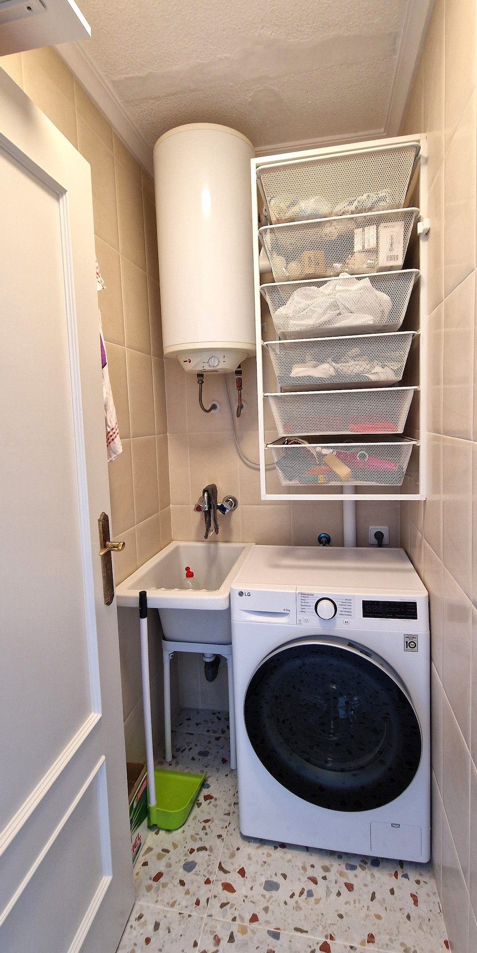 2 Bed, 1 Bath, ApartmentFor Sale, Torrevieja, Alicante