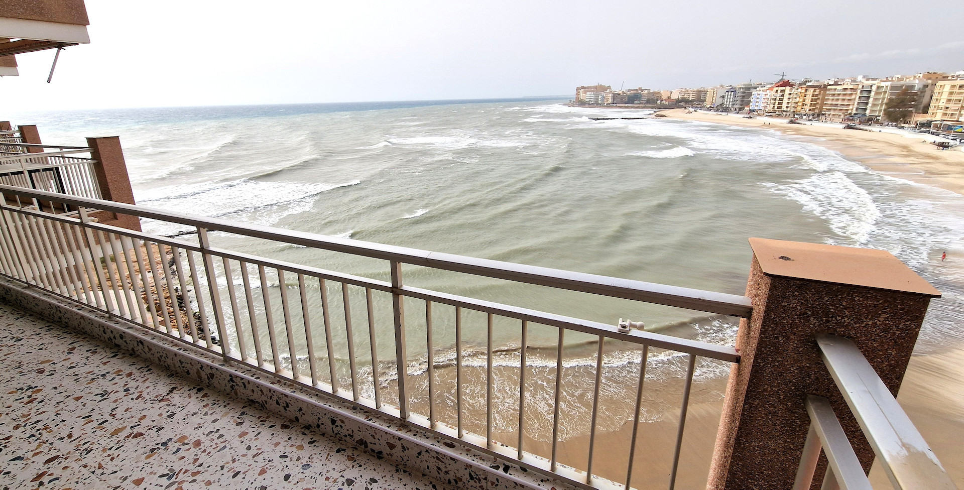 2 Bed, 1 Bath, ApartmentFor Sale, Torrevieja, Alicante