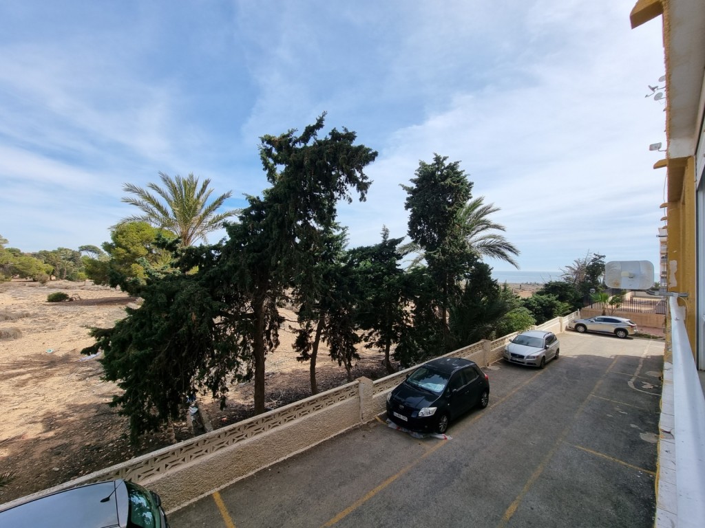 3 Bed, 2 Bath, ApartmentFor Sale, Torrevieja, Alicante