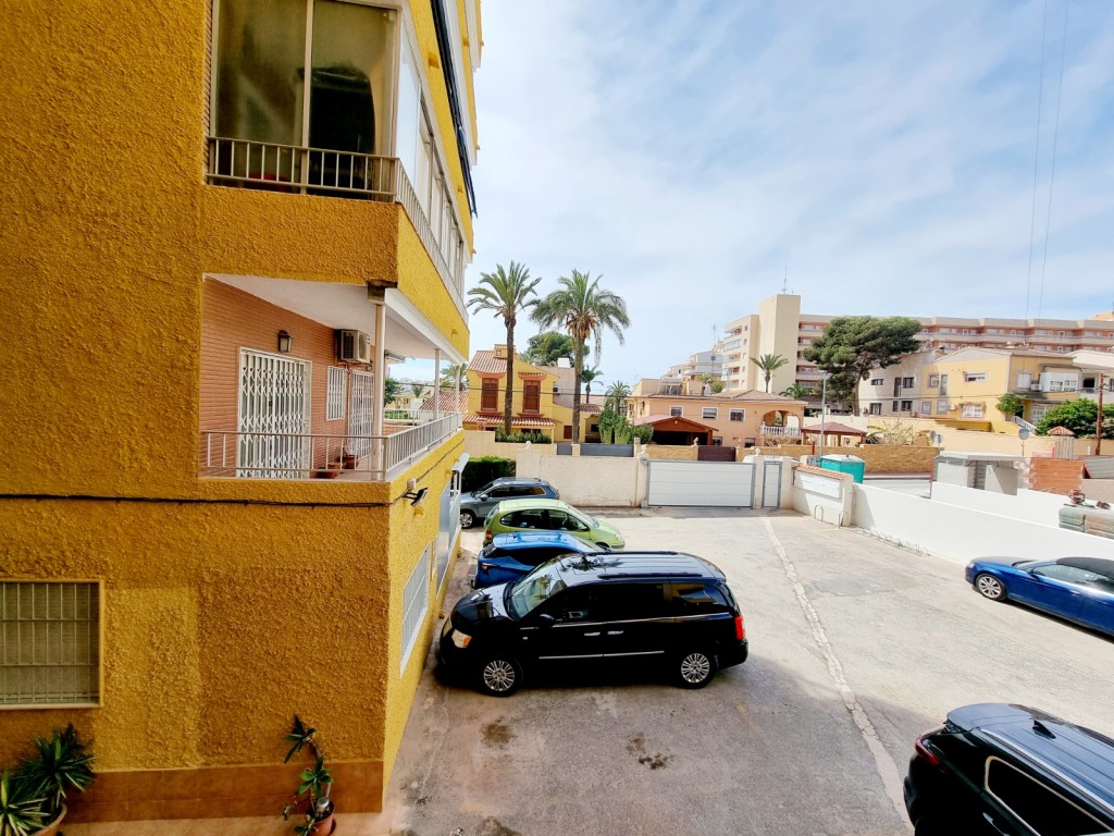 3 Bed, 2 Bath, ApartmentFor Sale, Torrevieja, Alicante