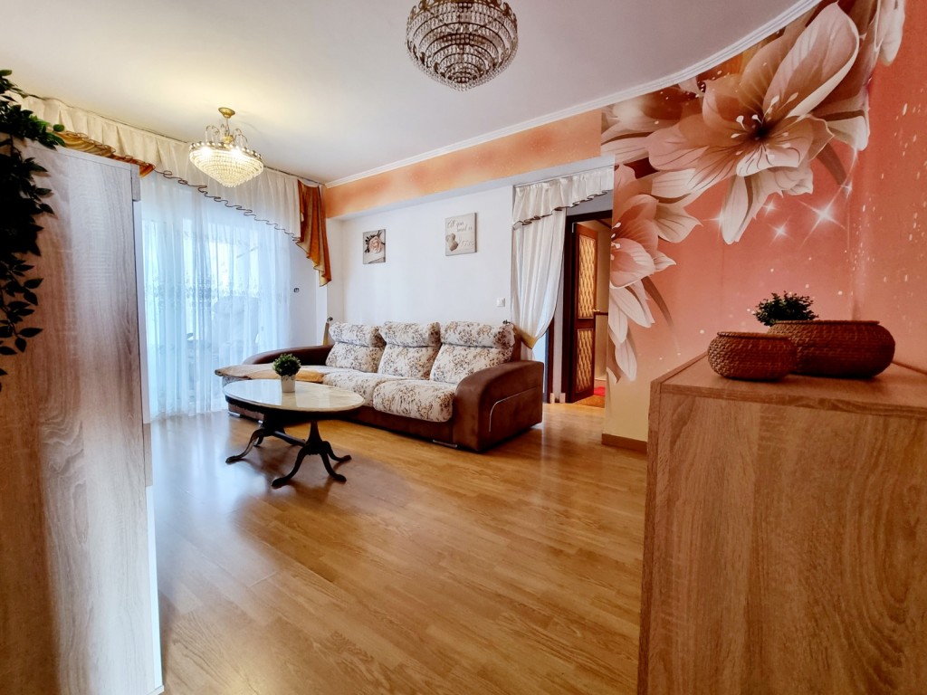 3 Bed, 2 Bath, ApartmentFor Sale, Torrevieja, Alicante