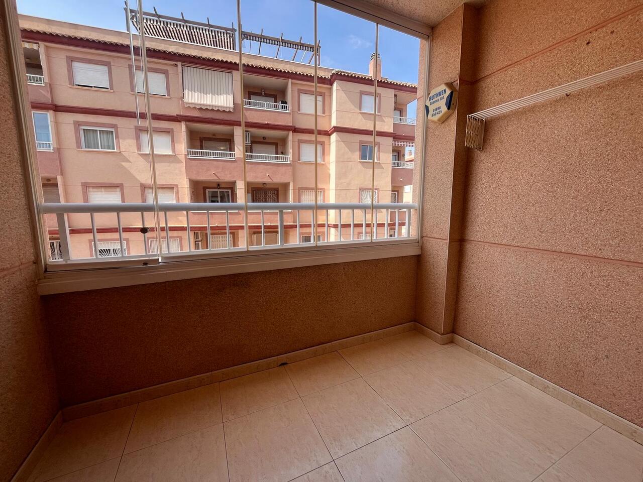 2 Bed, 1 Bath, ApartmentFor Sale, Algorfa, Alicante