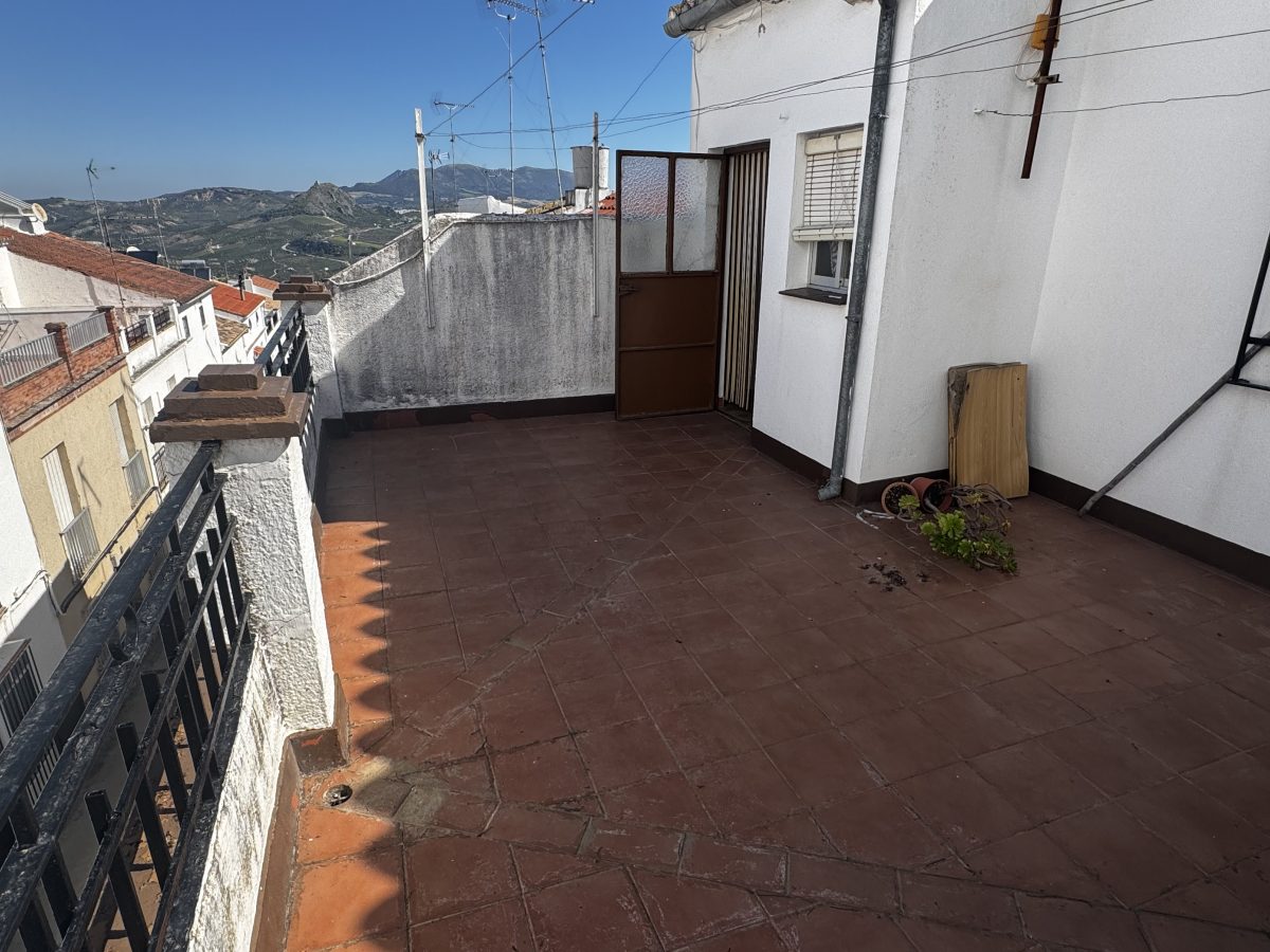 4 Bed, 2 Bath, HouseFor Sale, Olvera, Andalucia