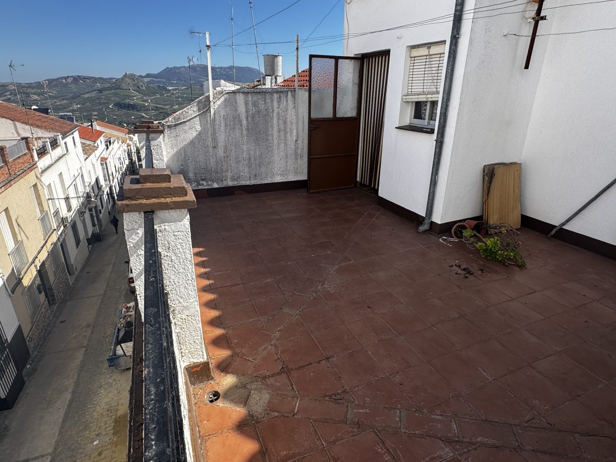 4 Bed, 2 Bath, HouseFor Sale, Olvera, Andalucia