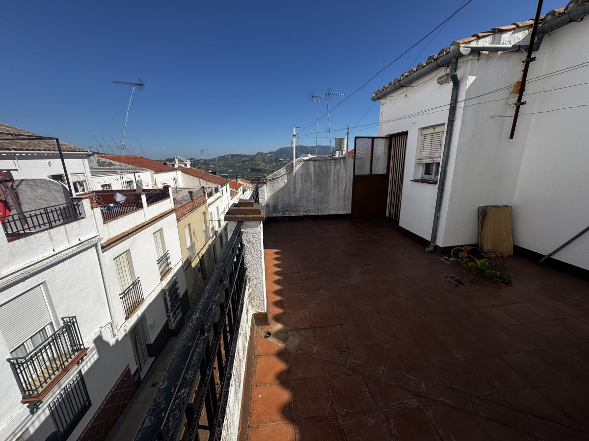 4 Bed, 2 Bath, HouseFor Sale, Olvera, Andalucia