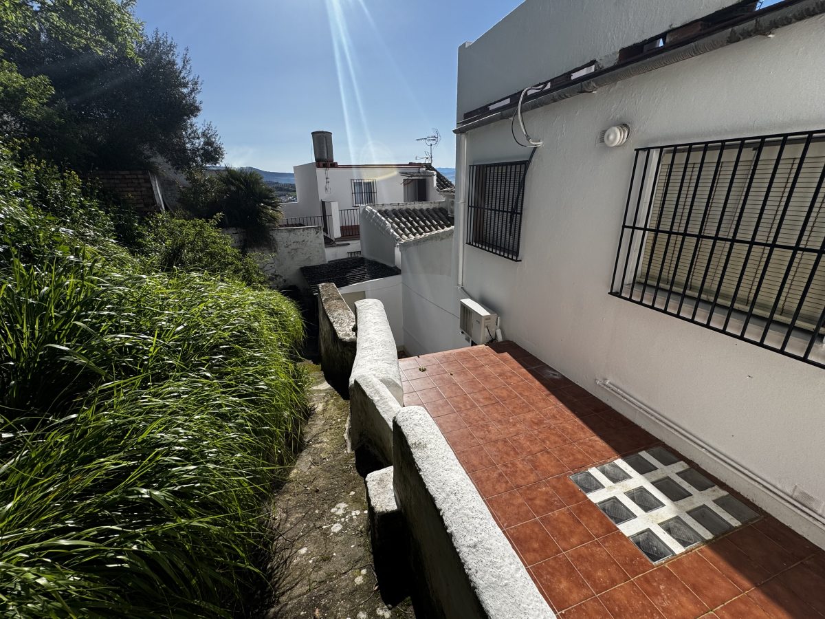 3 Bed, 1 Bath, HouseFor Sale, Olvera, Andalucia