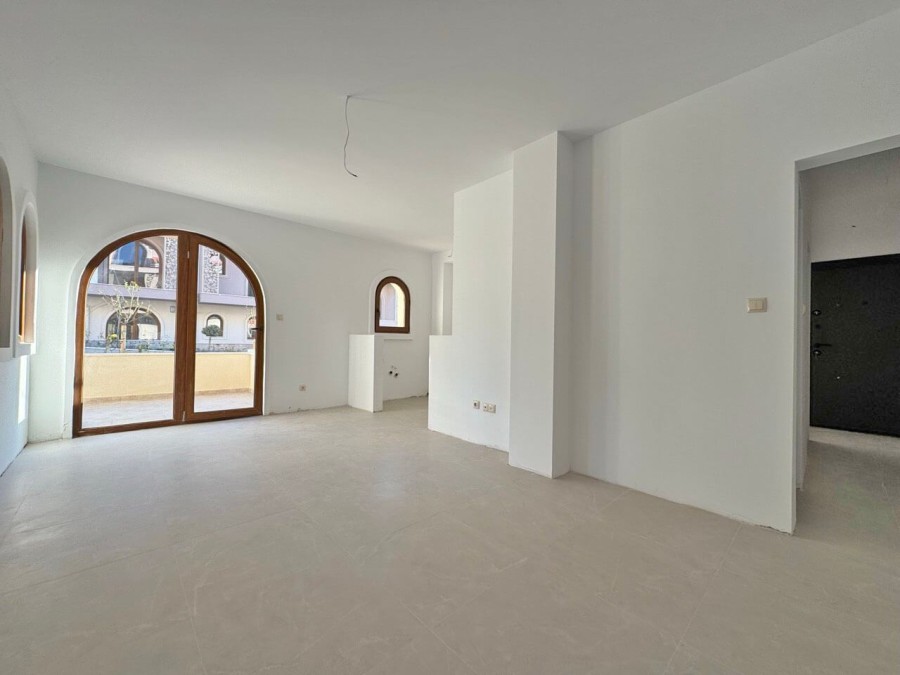 1 Bed, 1 Bath, ApartmentFor Sale, KosharItsa