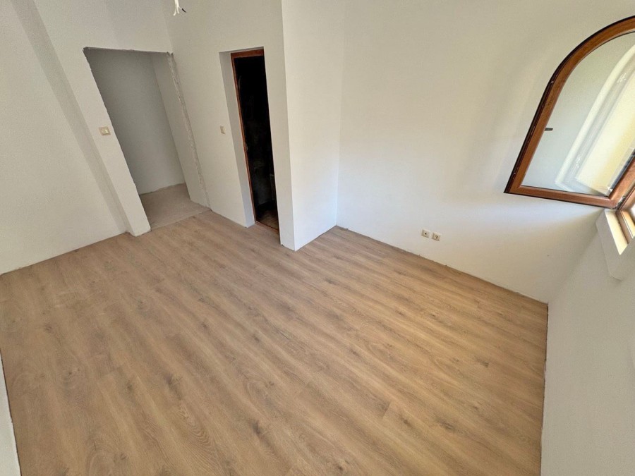 1 Bed, 1 Bath, ApartmentFor Sale, KosharItsa