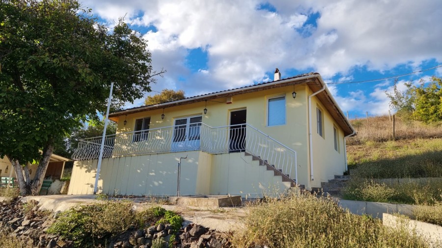 3 Bed, 1 Bath, HouseFor Sale, Novo Panicharevo