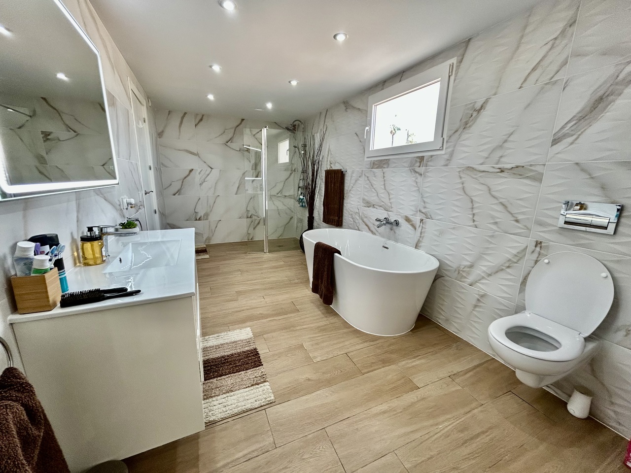 6 Bed, 4 Bath, HouseFor Sale, Cabo Roig, Alicante