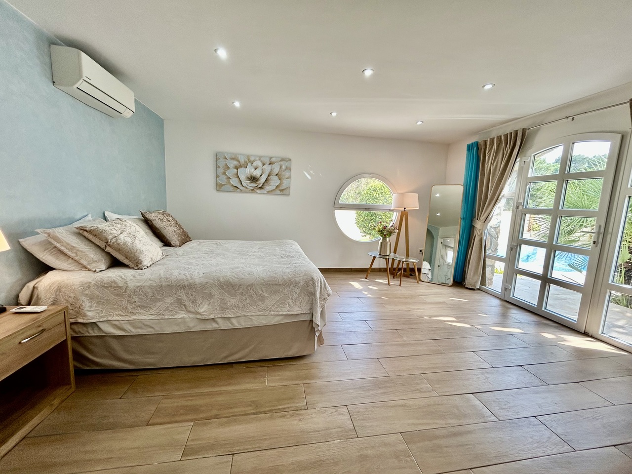 6 Bed, 4 Bath, HouseFor Sale, Cabo Roig, Alicante