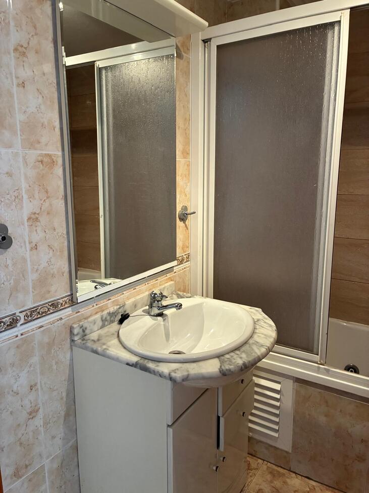 3 Bed, 2 Bath, ApartmentFor Sale, Almoradi, Alicante