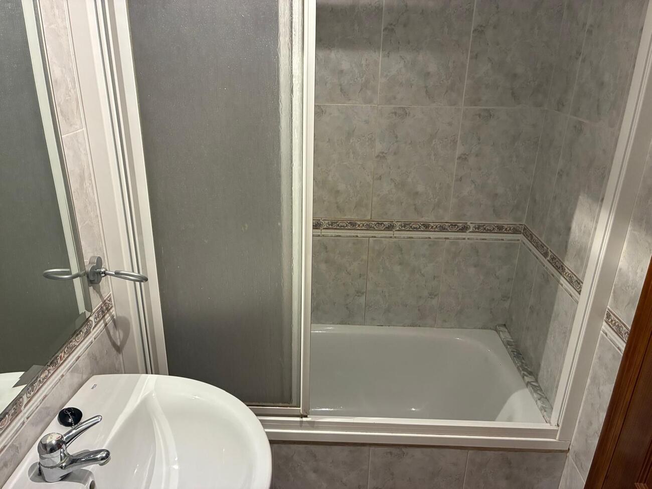 3 Bed, 2 Bath, ApartmentFor Sale, Almoradi, Alicante