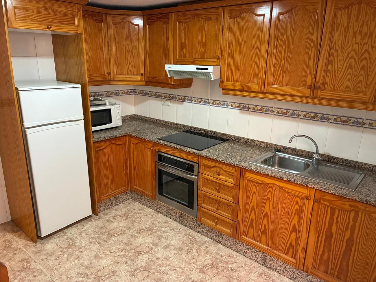 3 Bed, 2 Bath, ApartmentFor Sale, Almoradi, Alicante