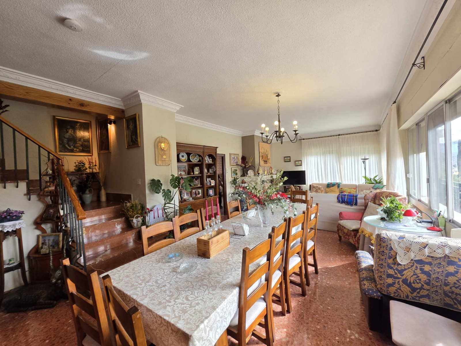 6 Bed, 4 Bath, HouseFor Sale, Elda, Alicante