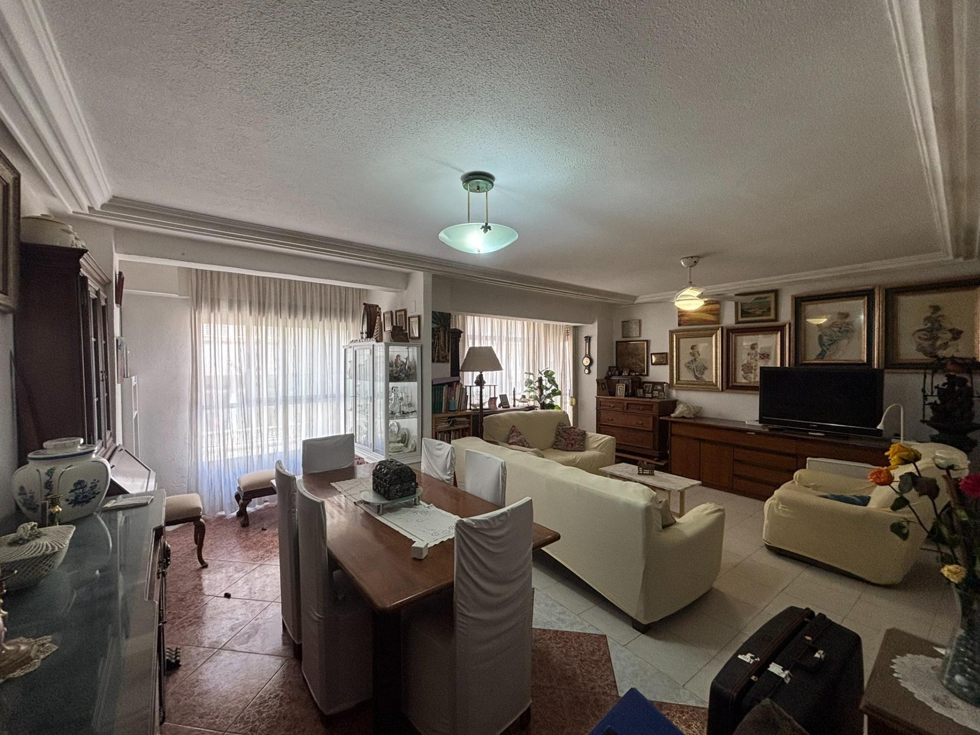 2 Bed, 1 Bath, ApartmentFor Sale, Torrevieja, Alicante