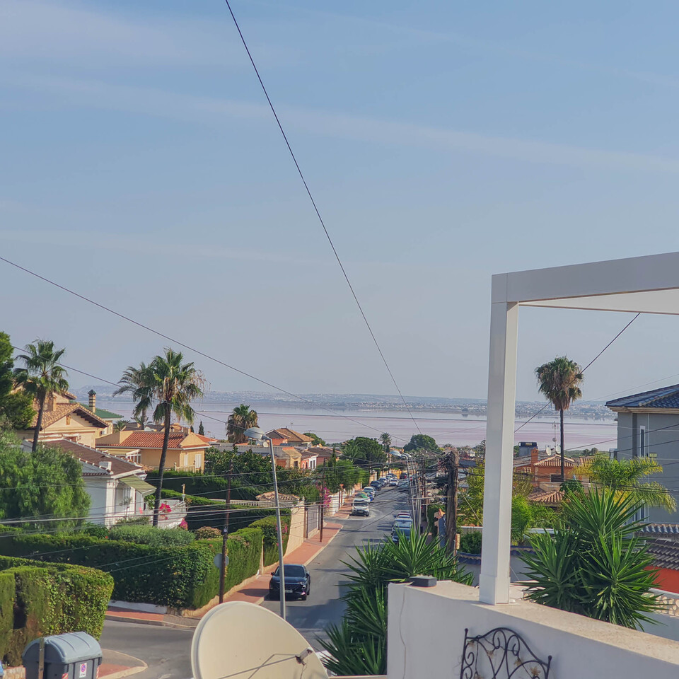 3 Bed, 2 Bath, HouseFor Sale, Torrevieja, Alicante