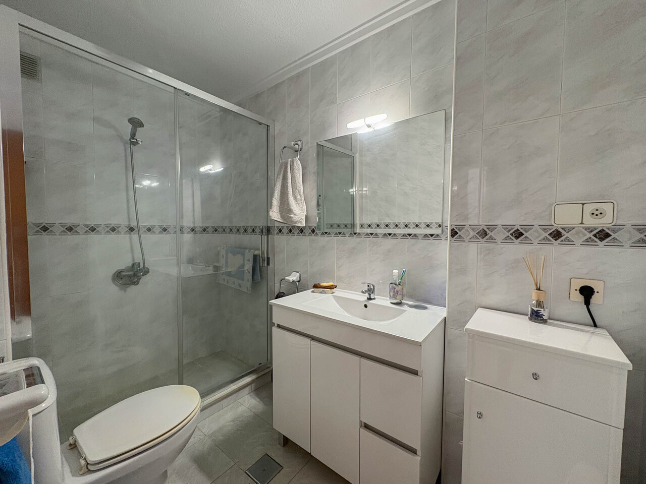 3 Bed, 2 Bath, HouseFor Sale, Torrevieja, Alicante