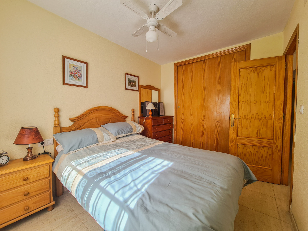 2 Bed, 1 Bath, ApartmentFor Sale, Torrevieja, Alicante