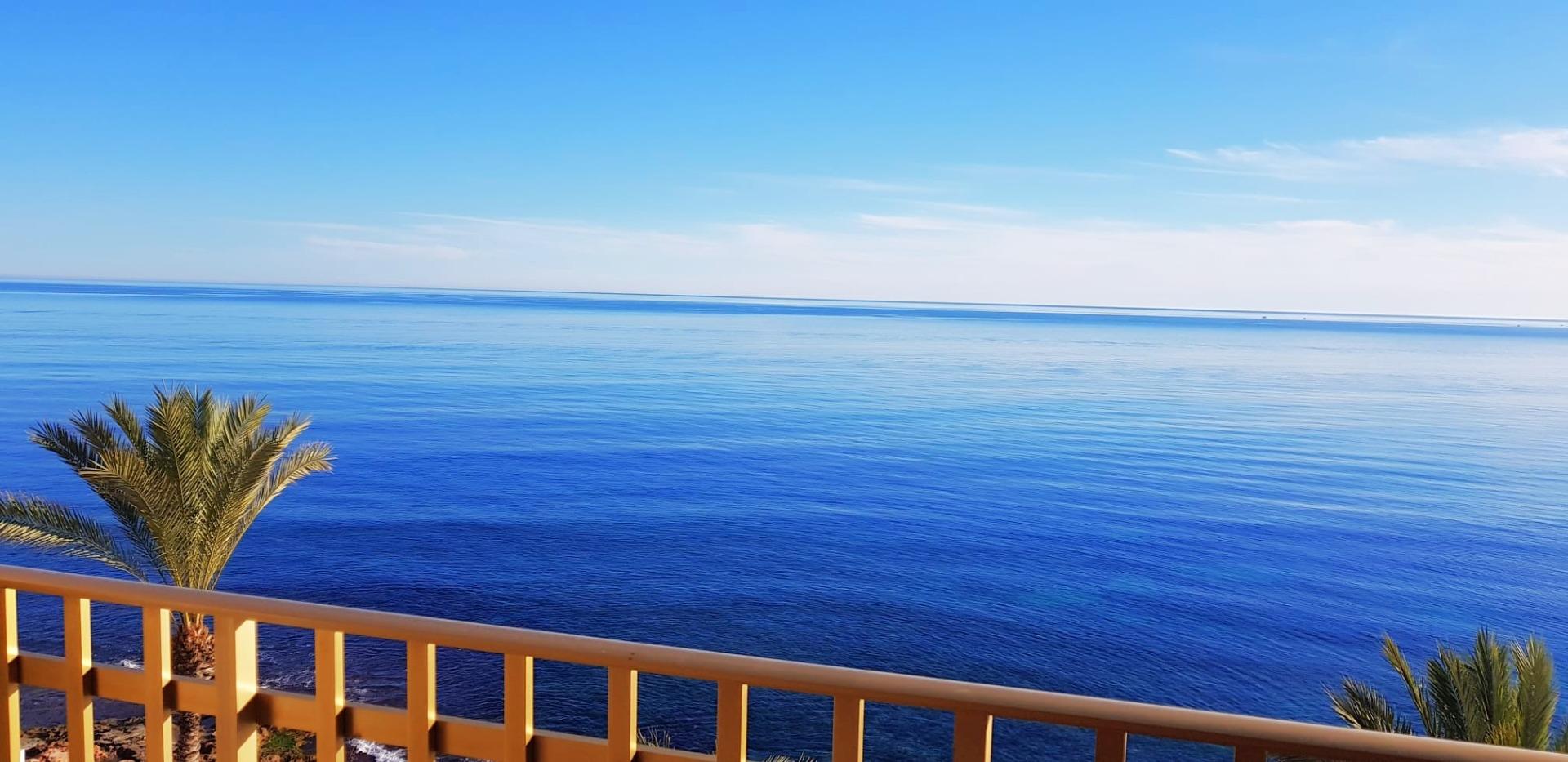 4 Bed, 2 Bath, ApartmentFor Sale, Torrevieja, Alicante