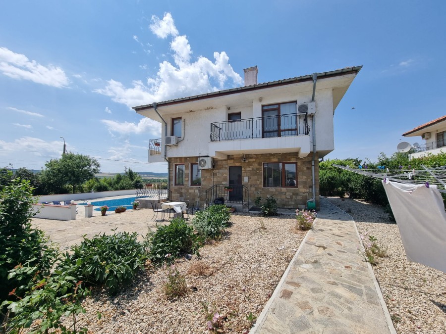3 Bed, 3 Bath, HouseFor Sale, GorItsa