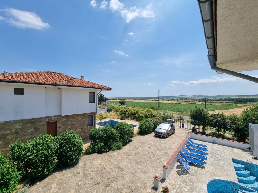 3 Bed, 3 Bath, HouseFor Sale, GorItsa