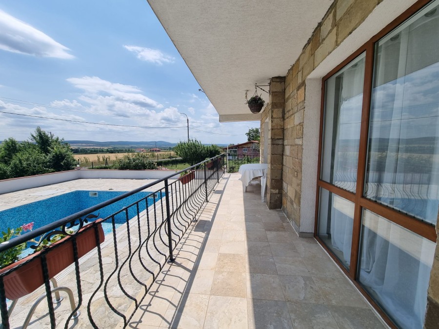 3 Bed, 3 Bath, HouseFor Sale, GorItsa