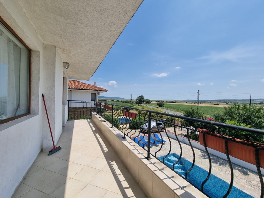 3 Bed, 3 Bath, HouseFor Sale, GorItsa