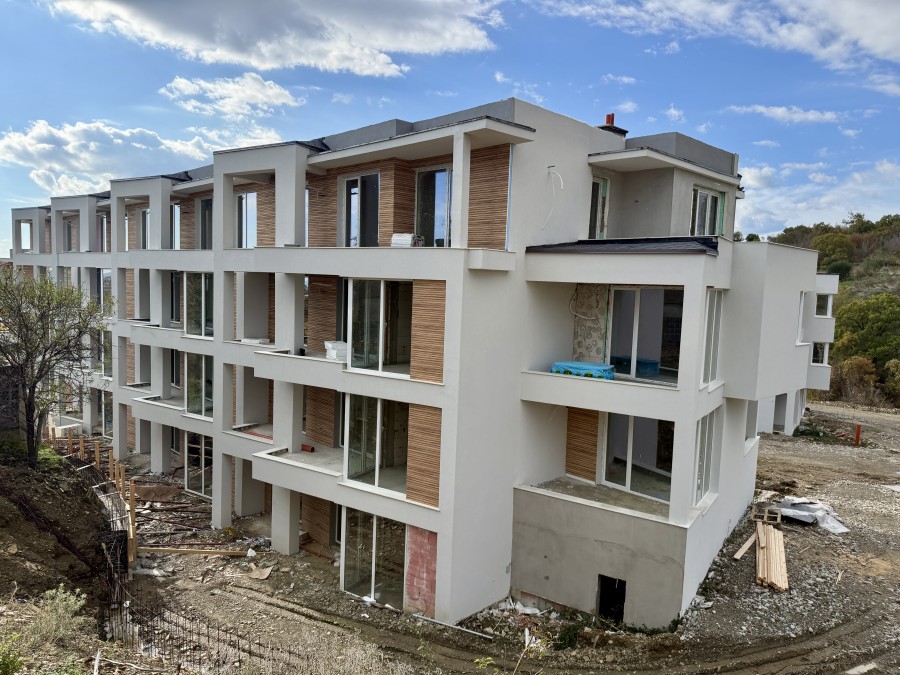 HouseFor Sale, SvetI Vlas