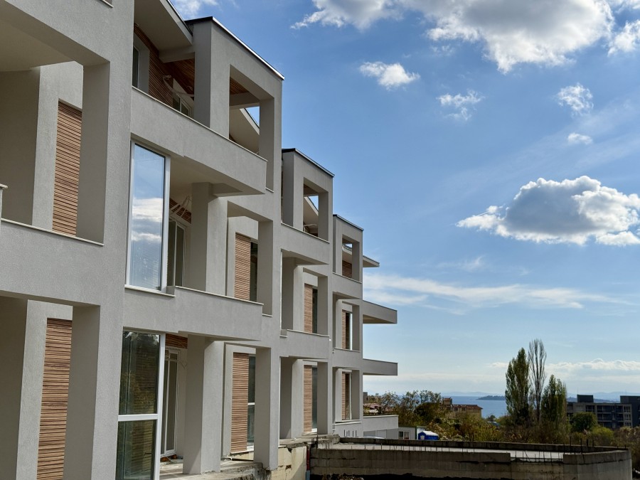 HouseFor Sale, SvetI Vlas