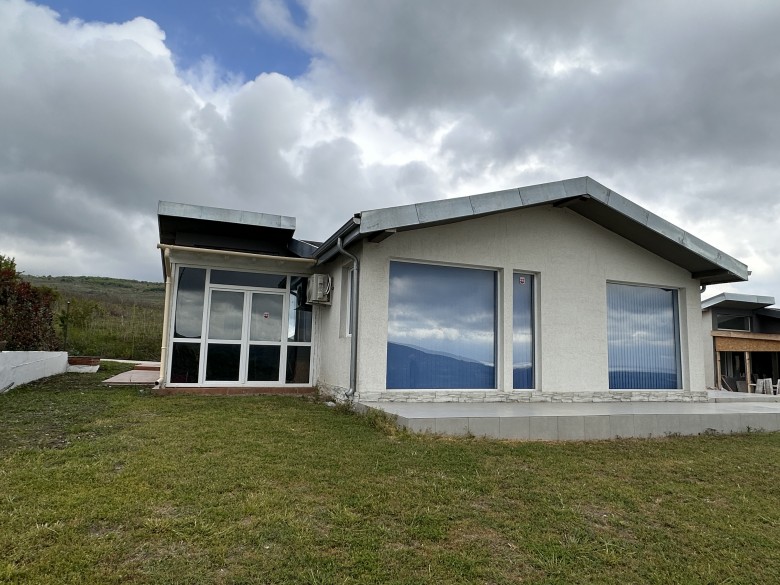HouseFor Sale, Albena