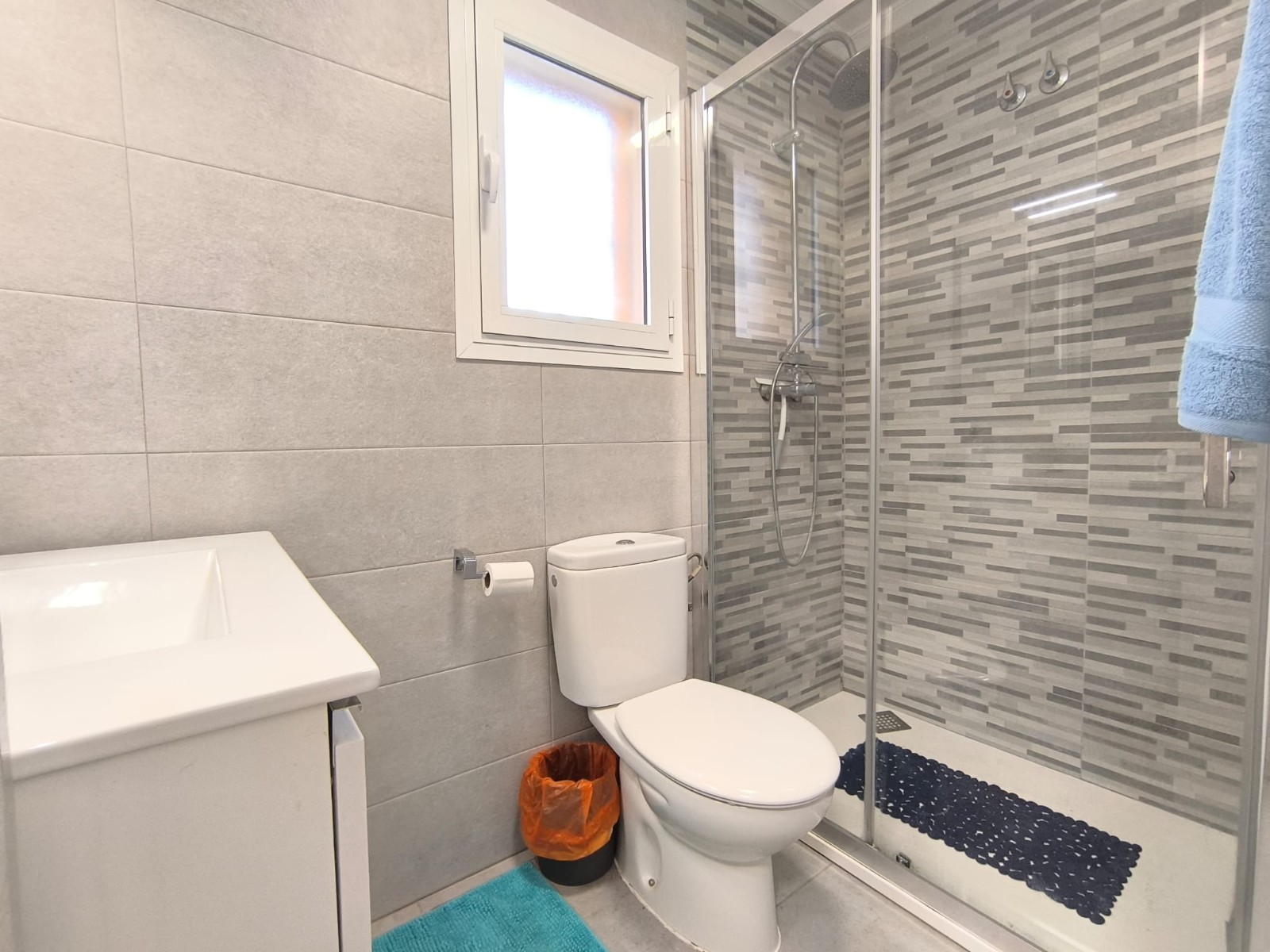 3 Bed, 2 Bath, HouseFor Sale, El Raso, Alicante