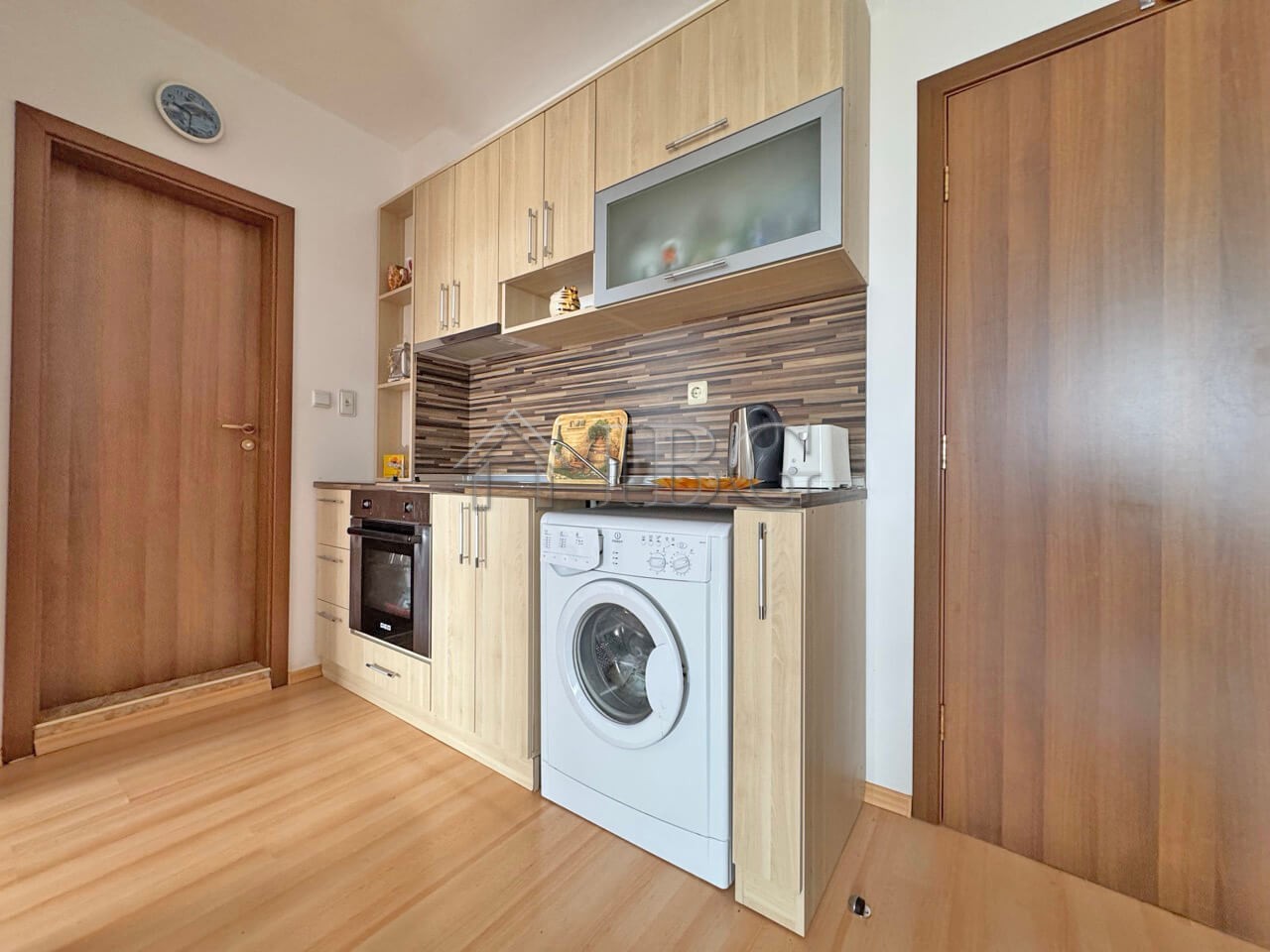 1 Bath, ApartmentFor Sale, Sunny Day 6