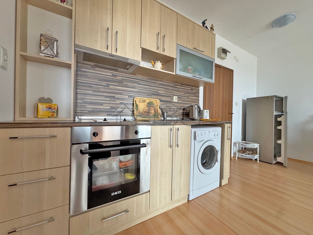 1 Bath, ApartmentFor Sale, Sunny Day 6