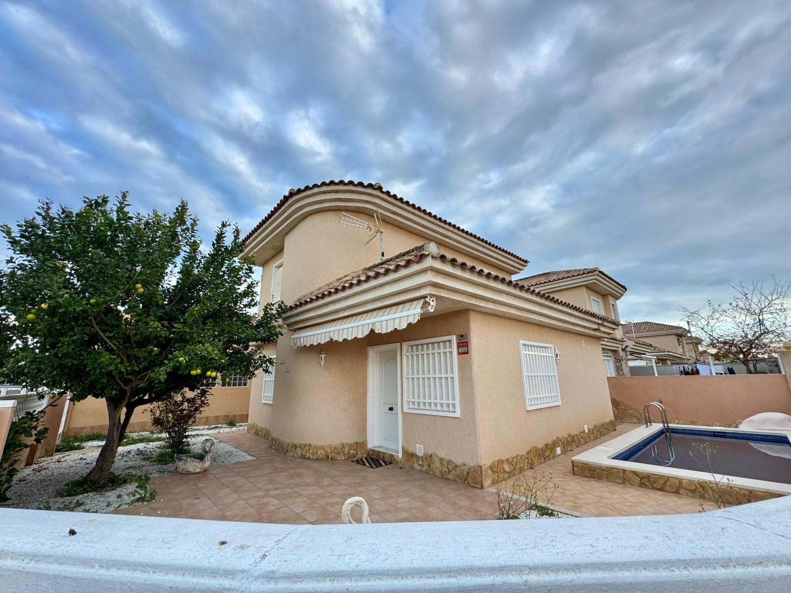 3 Bed, 2 Bath, HouseFor Sale, Torrevieja, Alicante