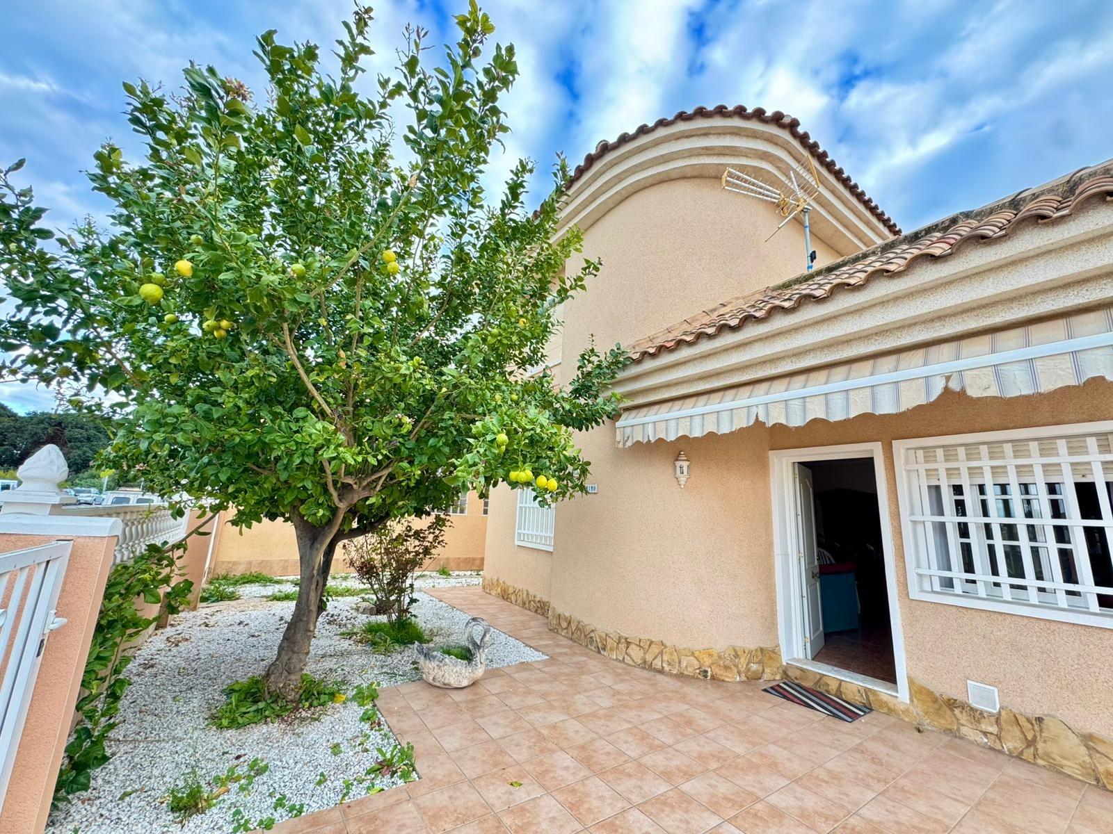 3 Bed, 2 Bath, HouseFor Sale, Torrevieja, Alicante