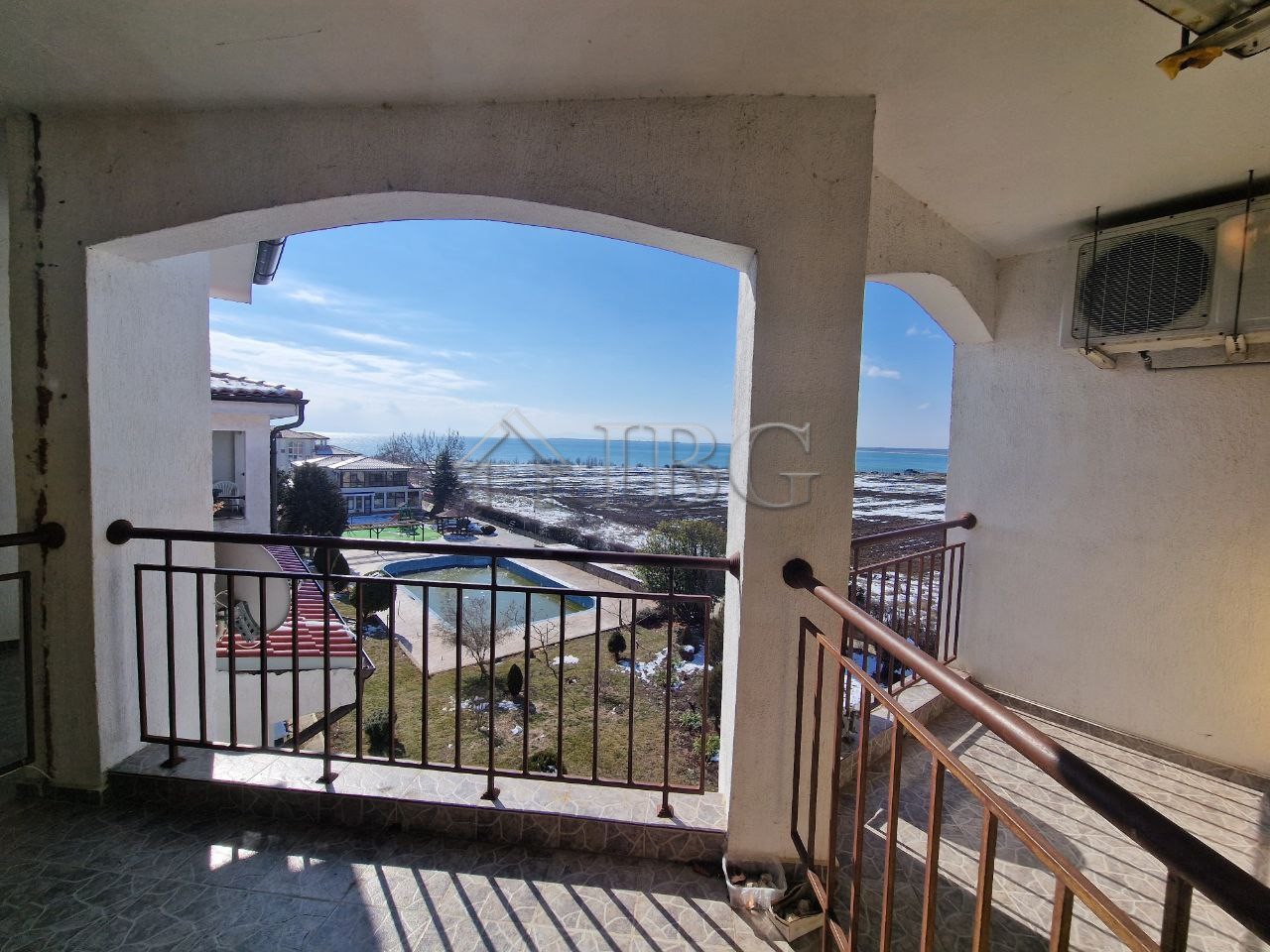 1 Bath, ApartmentFor Sale, Rutland Beach 1, Ulitsa