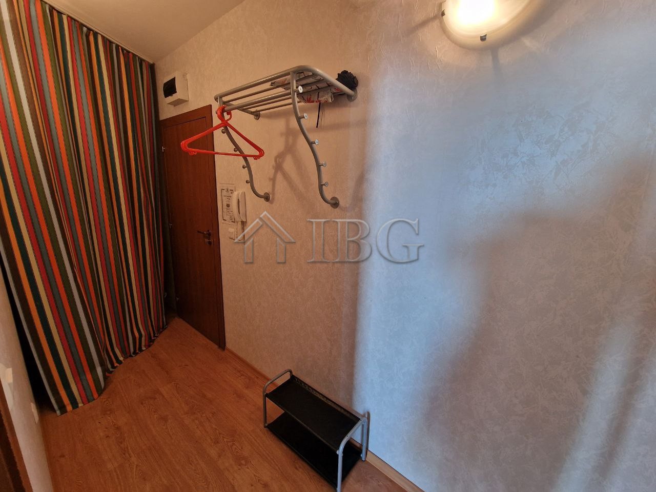 1 Bath, ApartmentFor Sale, Rutland Beach 1, Ulitsa