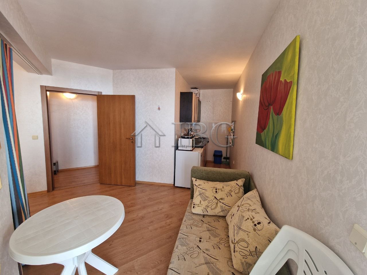 1 Bath, ApartmentFor Sale, Rutland Beach 1, Ulitsa