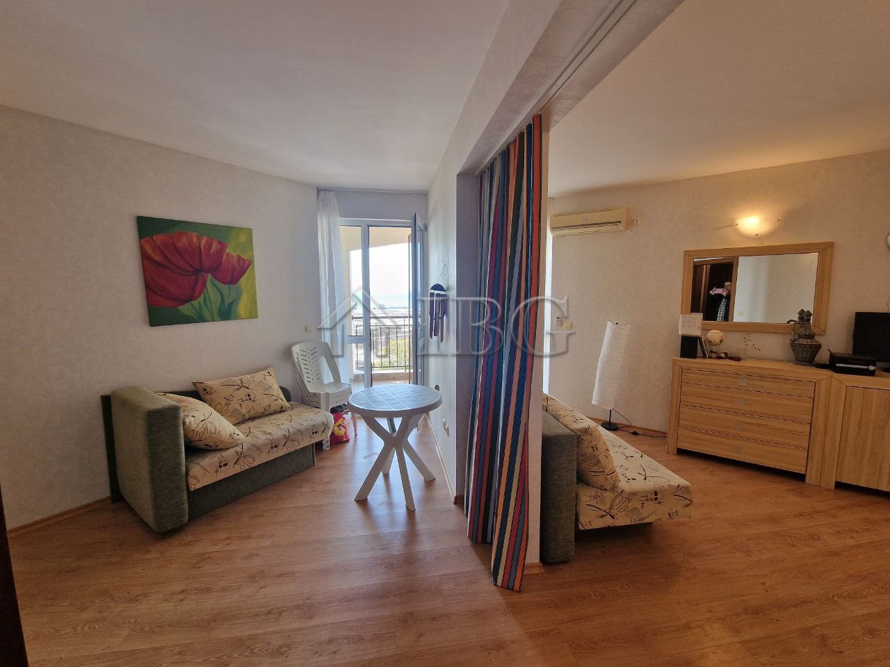 1 Bath, ApartmentFor Sale, Rutland Beach 1, Ulitsa