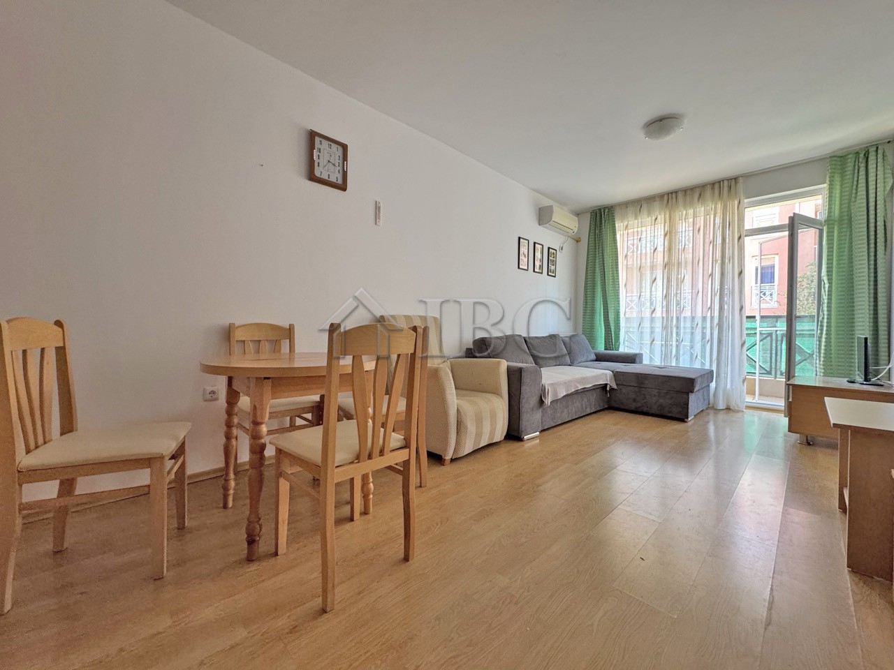 1 Bath, ApartmentFor Sale, Sunny Day 6