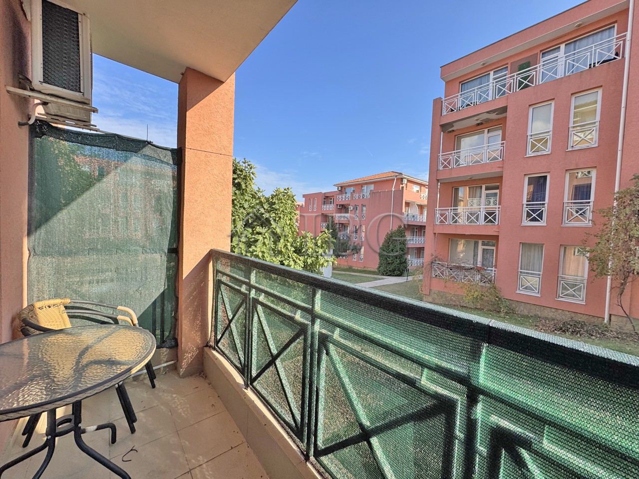 1 Bath, ApartmentFor Sale, Sunny Day 6