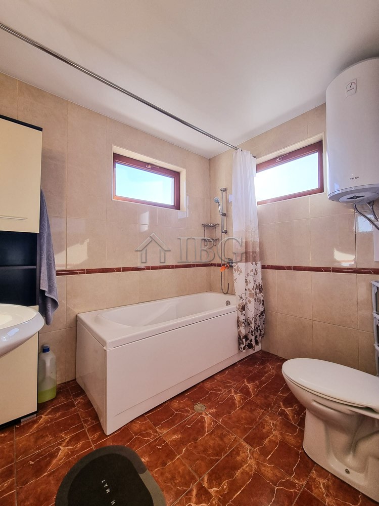 2 Bath, HouseFor Sale, Bata