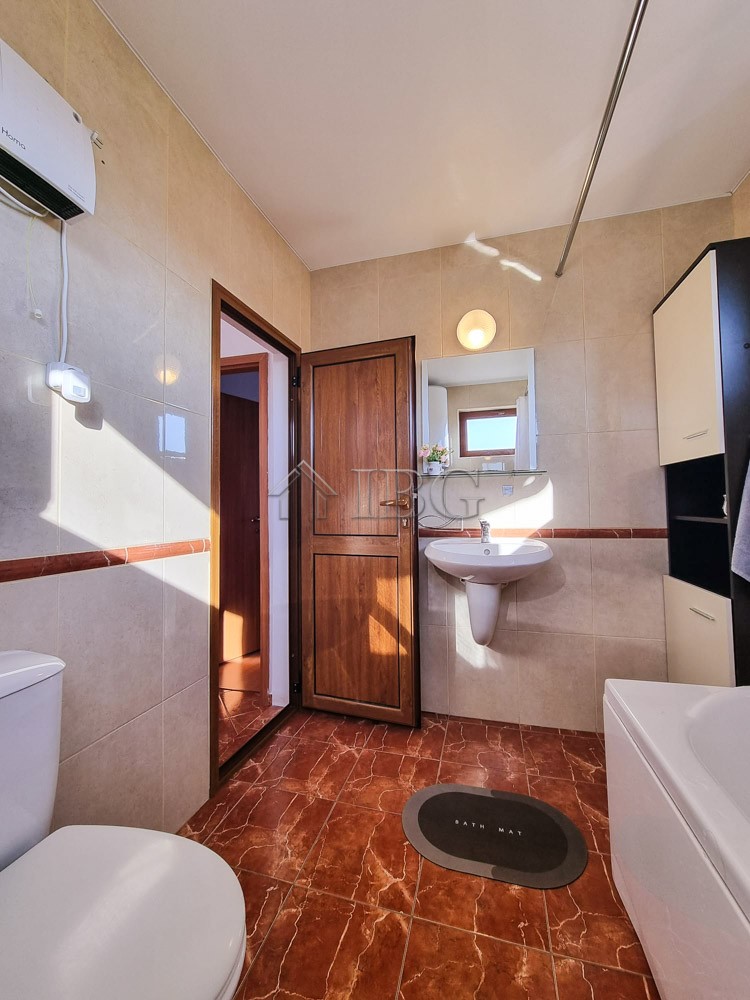 2 Bath, HouseFor Sale, Bata