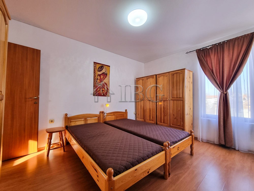 2 Bath, HouseFor Sale, Bata