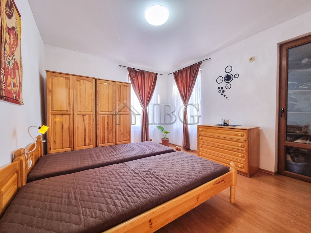 2 Bath, HouseFor Sale, Bata