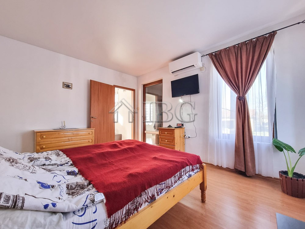 2 Bath, HouseFor Sale, Bata