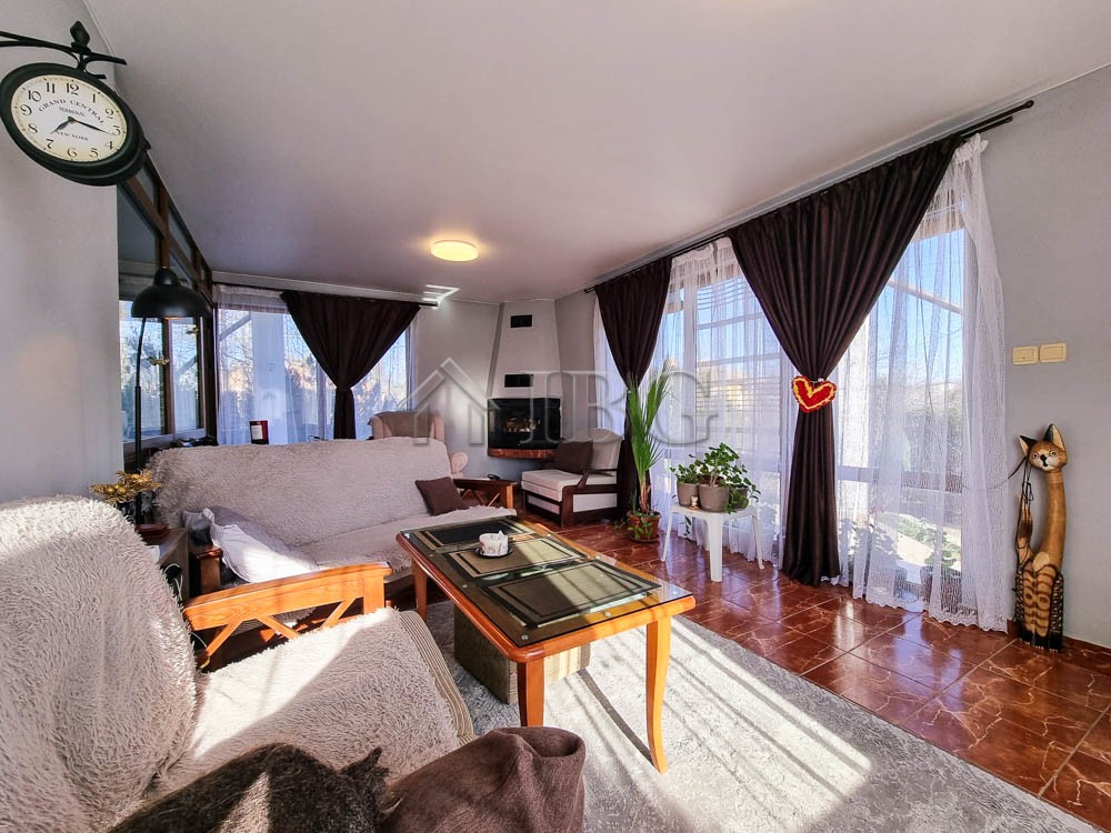 2 Bath, HouseFor Sale, Bata