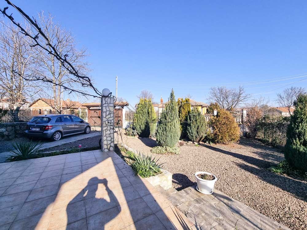 2 Bath, HouseFor Sale, Bata