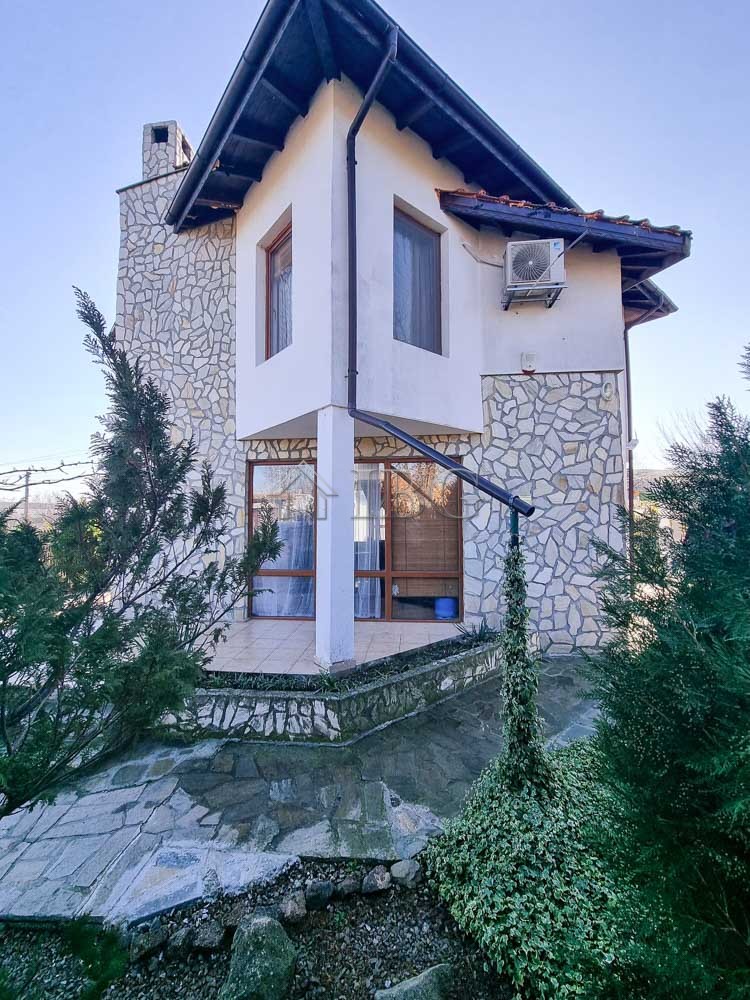 2 Bath, HouseFor Sale, Bata